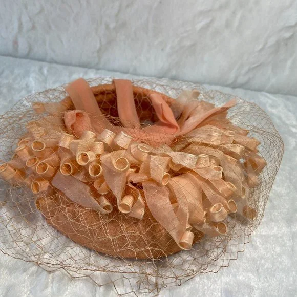 Vintage 1960s Skol Nips by Max Skolnick Peach Ribbon Whimsy Hat Curly Q's net - Picture 9 of 9